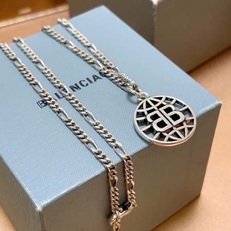 2026年2月3日入荷新品Balenciagaネックレスギフ...