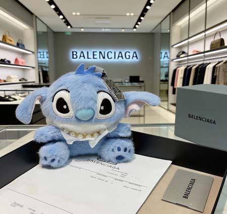 2026年2月3日入荷新品Balenciaga キーホルダー...