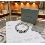 2026年2月3日入荷新品Balenciagaブレスレットギフト/誕生日/記念品/アクセサリーxin工場