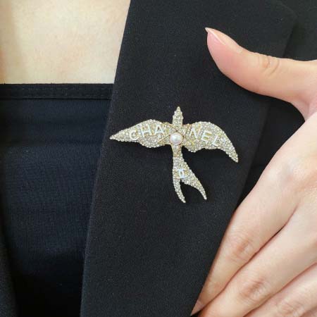 2026年2月3日入荷新品Chanelブローチギフト/誕生日...