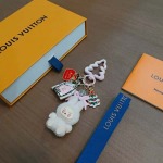 2026年2月3日入荷新品ルイヴィトン キーホルダー ギフト/誕生日/記念品/アクセサリーxin工場