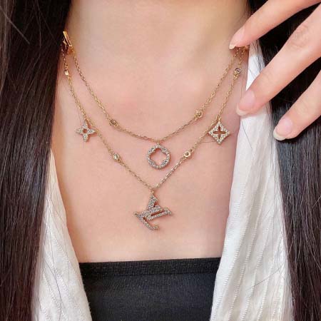 2026年2月3日入荷新品ルイヴィトンネックレスギフト/誕生...