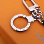 2026年2月3日入荷新品ルイヴィトン キーホルダー ギフト/誕生日/記念品/アクセサリーxin工場