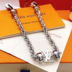 2026年2月3日入荷新品ルイヴィトンネックレスギフト/誕生日/記念品/アクセサリーxin工場