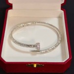 2026年2月3日入荷新品カルティエ腕輪/ブレスレットギフト/誕生日/記念品/アクセサリーxin工場