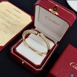 2026年2月3日入荷新品カルティエ腕輪/ブレスレットギフト/誕生日/記念品/アクセサリーxin工場