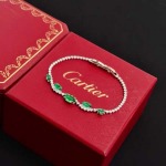 2026年2月3日入荷新品カルティエブレスレットギフト/誕生日/記念品/アクセサリーxin工場