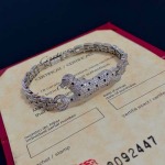 2026年2月3日入荷新品カルティエブレスレットギフト/誕生日/記念品/アクセサリーxin工場