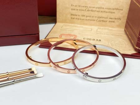 2026年2月3日入荷新品カルティエ腕輪/ブレスレットギフト...