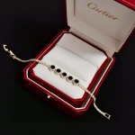 2026年2月3日入荷新品カルティエブレスレットギフト/誕生日/記念品/アクセサリーxin工場