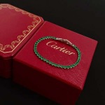2026年2月3日入荷新品カルティエブレスレットギフト/誕生日/記念品/アクセサリーxin工場
