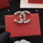 2026年2月4日入荷新品Chanelブローチギフト/誕生日/記念品/アクセサリーxin工場