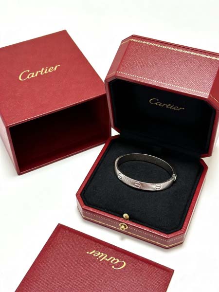 2026年2月4日入荷新品Cartierブレスレットギフト/...