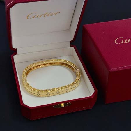 2026年2月4日入荷新品Cartier腕輪/ブレスレットギ...