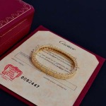 2026年2月4日入荷新品Cartier腕輪/ブレスレットギフト/誕生日/記念品/アクセサリーxin工場