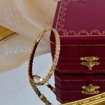 2026年2月4日入荷新品Cartier腕輪/ブレスレットギフト/誕生日/記念品/アクセサリーxin工場