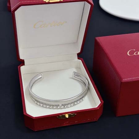 2026年2月4日入荷新品Cartier腕輪/ブレスレットギ...