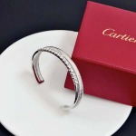 2026年2月4日入荷新品Cartier腕輪/ブレスレットギフト/誕生日/記念品/アクセサリーxin工場