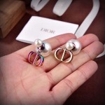 2026年2月5日入荷新品Diorピアスギフト/誕生日/記念品/アクセサリーxin工場