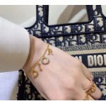 2026年2月5日入荷新品Diorブレスレットギフト/誕生日/記念品/アクセサリーxin工場