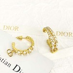 2026年2月5日入荷新品Diorピアスギフト/誕生日/記念品/アクセサリーxin工場