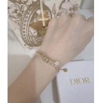2026年2月5日入荷新品Diorブレスレットギフト/誕生日/記念品/アクセサリーxin工場