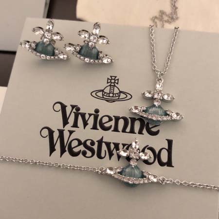2026年2月5日入荷新品Vivienneネックレスギフト/...