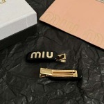 2026年2月5日入荷新品miumiuヘアピンギフト/誕生日/記念品/アクセサリーxin工場