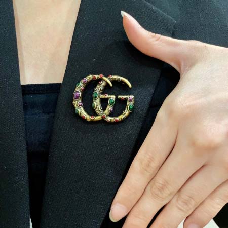 2026年2月5日入荷新品Gucciブローチギフト/誕生日/...