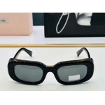 2026年2月6日入荷新品MIUMIU原版復刻サングラスギフト/誕生日/記念品/アクセサリーXY工場