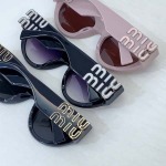 2026年2月19日新品MIU MIU原版復刻サングラスギフト/誕生日/記念品/アクセサリーXY工場