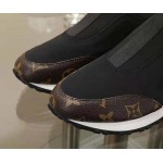 2026年2月21日入荷新作Louis Vuitton靴/スニーカー人気商品★/誕生日プレゼント/流行/高品質/JY工場