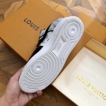 2026年2月21日入荷新作Louis Vuitton靴/スニーカー人気商品★/誕生日プレゼント/流行/高品質/JY工場