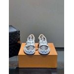 2026年2月21日入荷新作Louis Vuitton靴/スニーカー人気商品★/誕生日プレゼント/流行/高品質/JY工場
