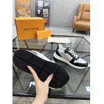 2026年2月21日入荷新作Louis Vuitton靴/スニーカー人気商品★/誕生日プレゼント/流行/高品質/JY工場