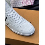 2026年2月21日入荷新作Louis Vuitton靴/スニーカー人気商品★/誕生日プレゼント/流行/高品質/JY工場