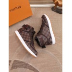 2026年2月21日入荷新作Louis Vuitton靴/スニーカー人気商品★/誕生日プレゼント/流行/高品質/JY工場