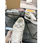 2026年2月21日入荷新作Louis Vuitton靴/スニーカー人気商品★/誕生日プレゼント/流行/高品質/JY工場