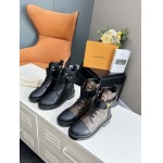 2026年2月21日入荷新作Louis Vuitton女性靴人気商品★/誕生日プレゼント/流行/高品質/JY工場Size:35-41