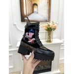 2026年2月21日入荷新作Louis Vuitton女性靴人気商品★/誕生日プレゼント/流行/高品質/JY工場Size:35-42