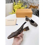 2026年2月21日入荷新作Louis Vuitton女性靴人気商品★/誕生日プレゼント/流行/高品質/JY工場Size:35-42