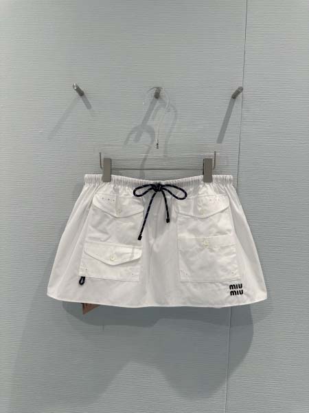 2026年2月26日入荷早春新作MiuMiuハーフスカートフ...