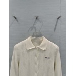 2026年2月26日入荷早春新作MiuMiu ニットカーディガン  ファッション/誕生日プレゼント/贈り物 can工場