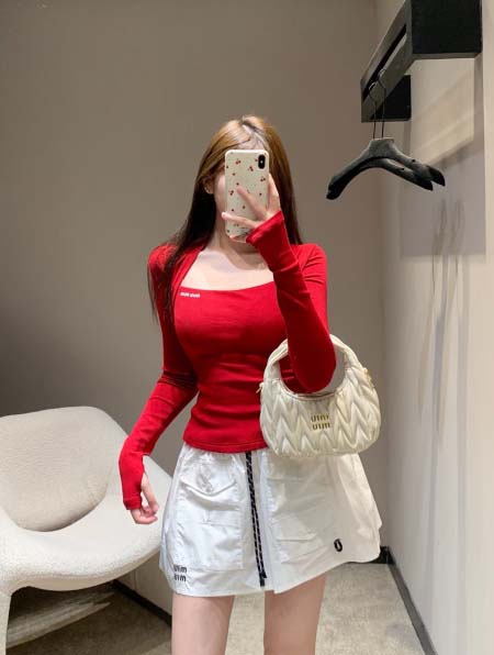 2026年2月26日入荷早春新作MIUMIUハーフスカートフ...