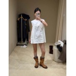 2026年2月26日入荷早春新作 miumiuチョッキファッション/誕生日プレゼント/贈り物 can工場