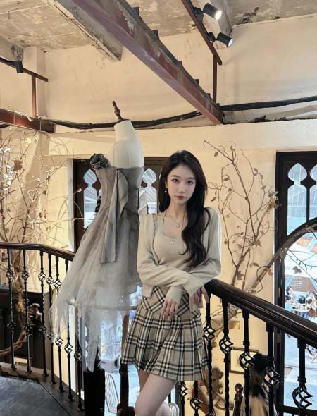 2026年2月26日入荷早春新作BURBERRYスカートファ...