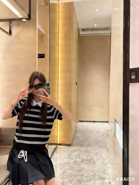 2026年3月6日入荷早春新作Miumiuニット半袖女性用ファッション/誕生日プレゼント/贈り物 can工場