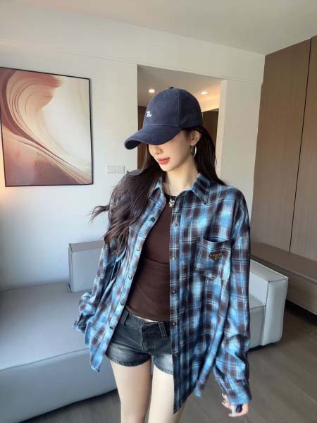 2026年3月6日入荷早春新作Prada女性用ファッション/誕生日プレゼント/贈り物 can工場