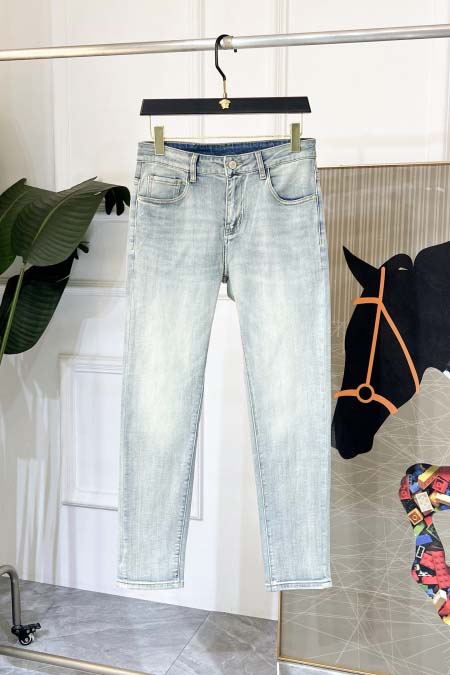 2026年3月18日春夏新作Versaceジーパン luols工場