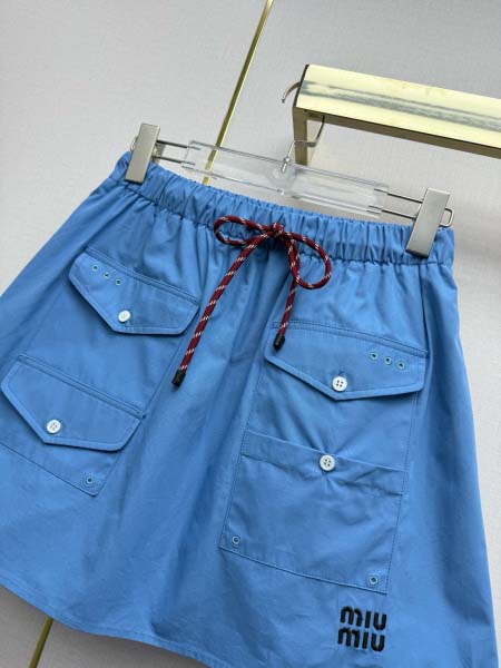 2026年3月9日入荷早春新作MIUMIU女性用ファッション/誕生日プレゼント/贈り物 can工場